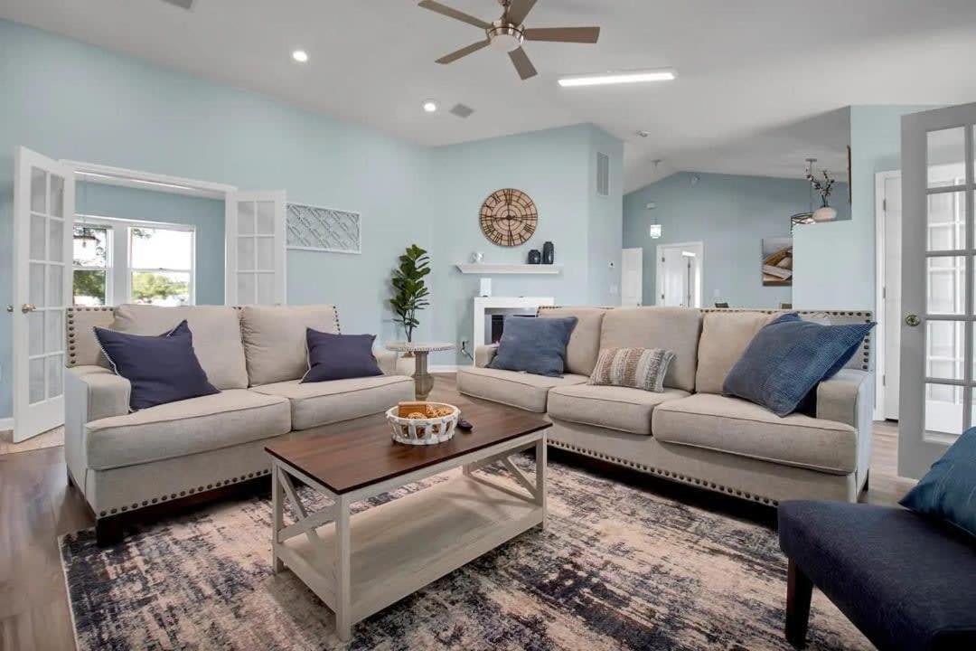 Surf City Serene Waterfront Vacation Home المظهر الخارجي الصورة