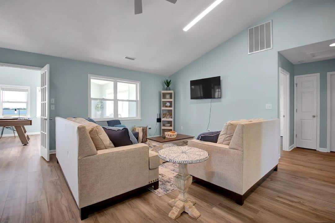 Surf City Serene Waterfront Vacation Home المظهر الخارجي الصورة