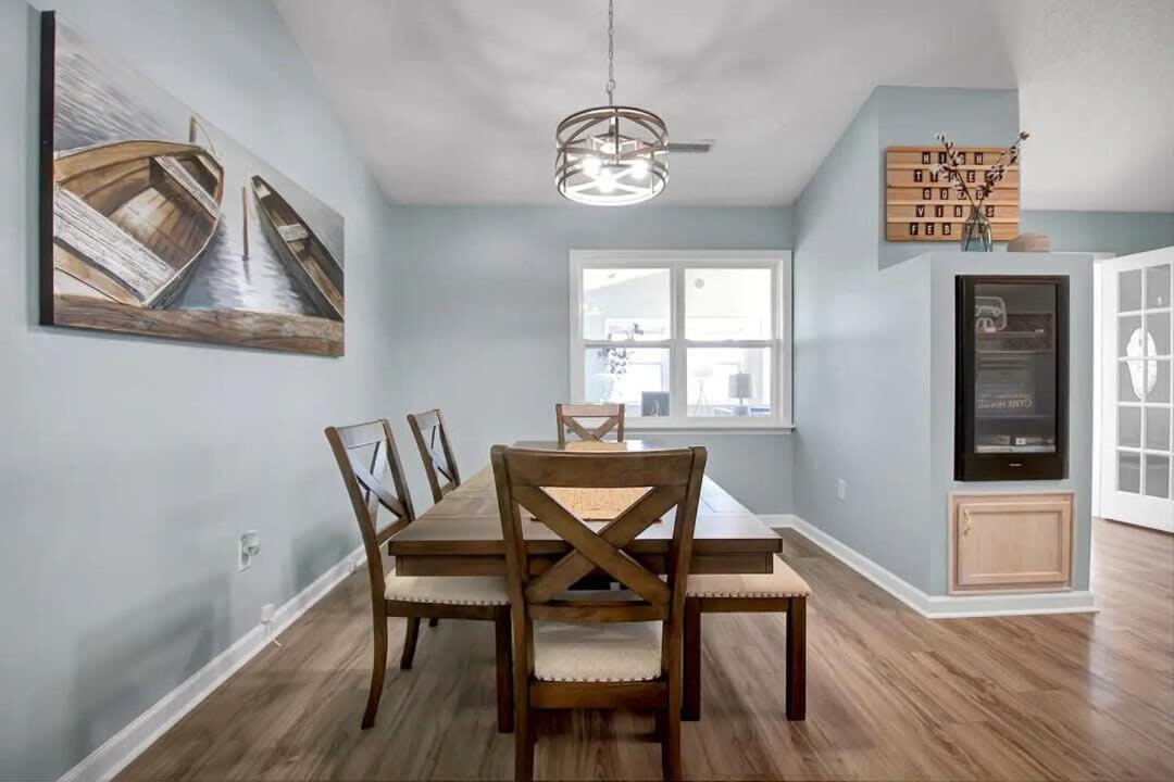 Surf City Serene Waterfront Vacation Home المظهر الخارجي الصورة