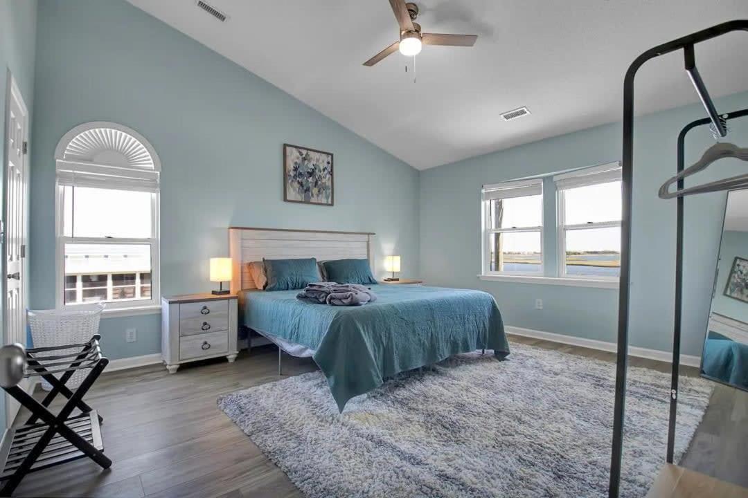 Surf City Serene Waterfront Vacation Home المظهر الخارجي الصورة