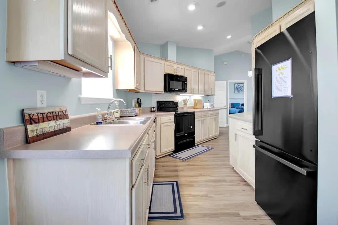 Surf City Serene Waterfront Vacation Home المظهر الخارجي الصورة